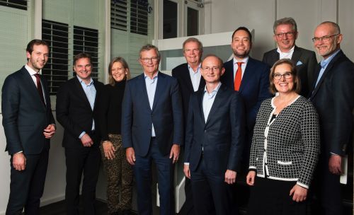 Groepsfoto van de Economische Adviesraad Vlaardingen