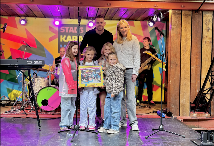 Foto van wethouder Rens de Ron bij de stadskaravaan2